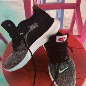 Women’s Nike running shoes, size 6